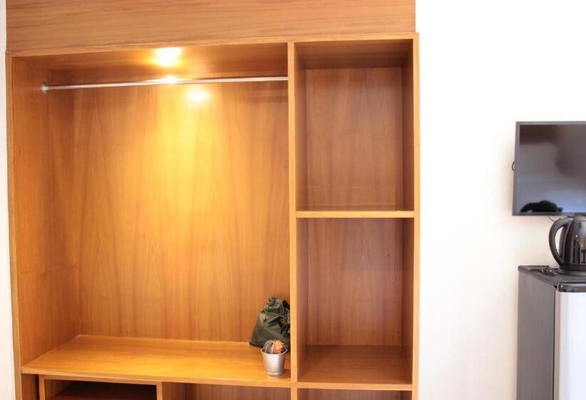 酒店 The Peace River Kwai