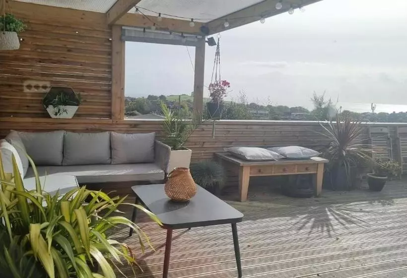 پانسیون Bijou Annexe, Sea View, Private Entrance & Parking   Folkestone