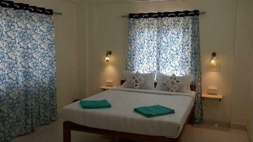 Pension Blue Jay Guest House