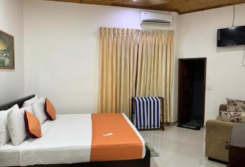 پانسیون Paris Garden Resort