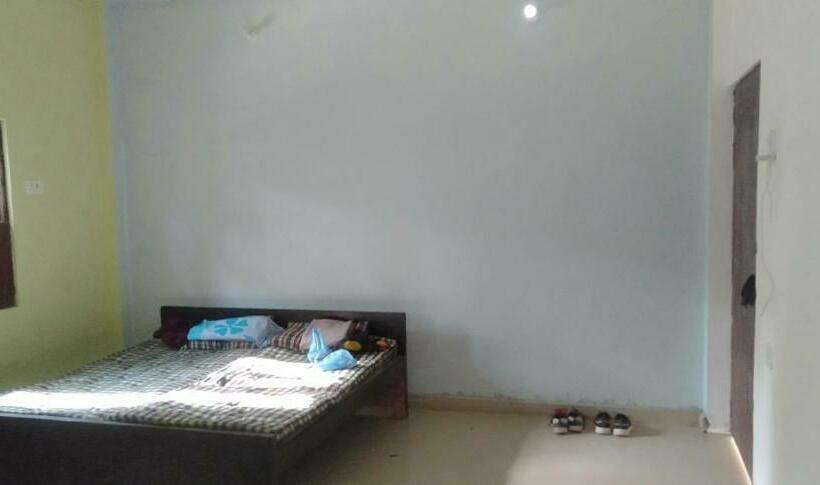 펜션 Saket Utsaw Lown