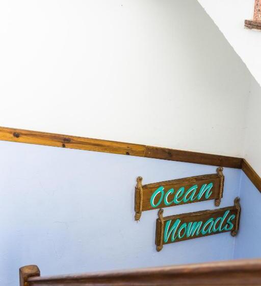 هاستل Ocean Nomads Coworking