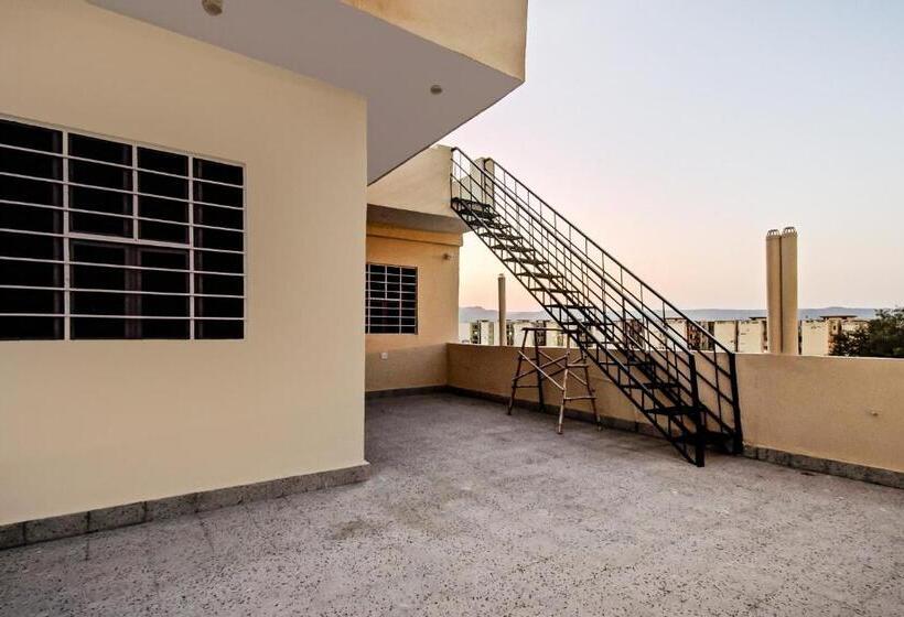 Отель Green Apple