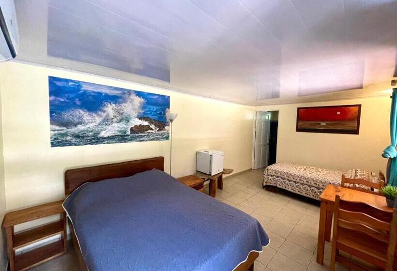 هتل کپسول Brisa Del Mar