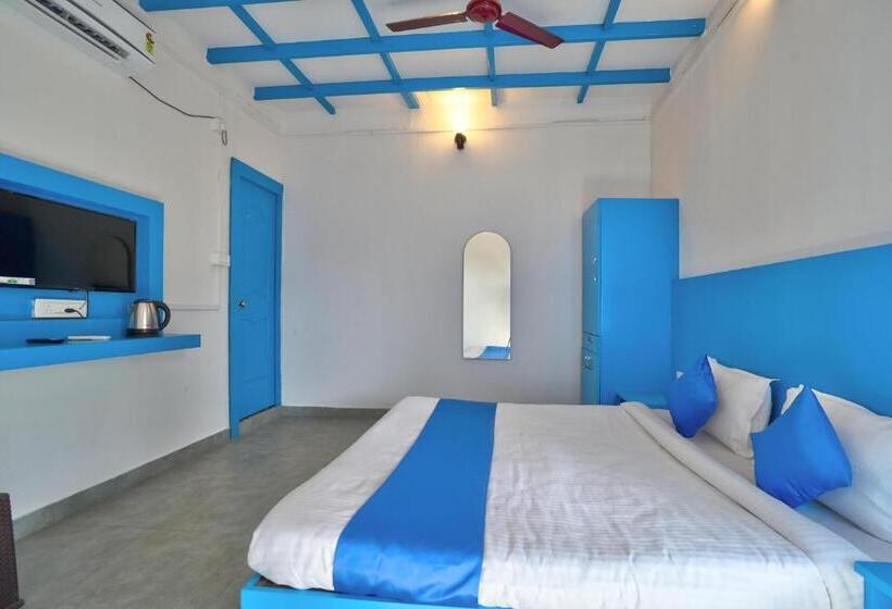 هتل Mandrem Retreat Beach Resort
