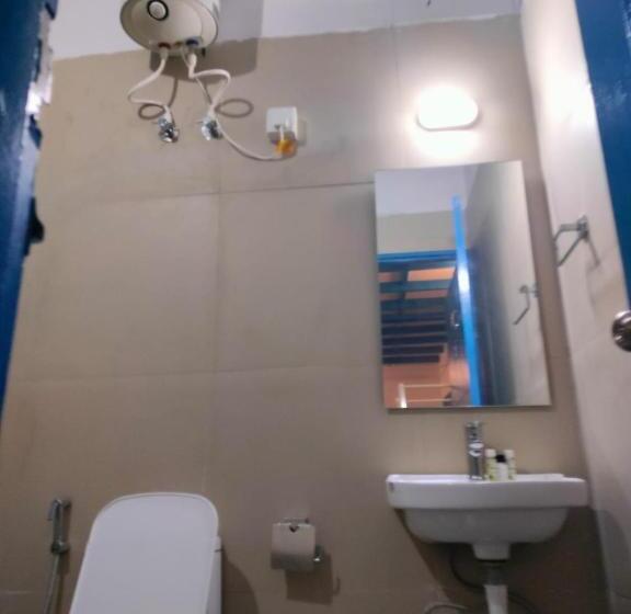 هتل Mandrem Retreat Beach Resort
