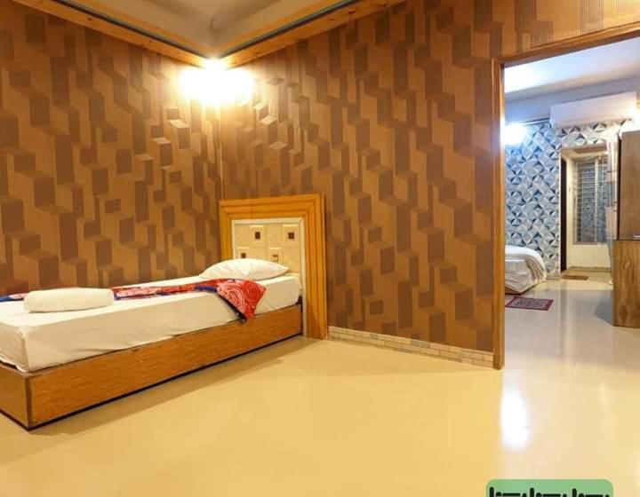 هتل Oasis International