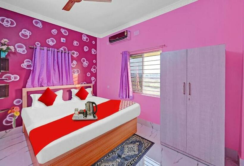 בית מלון כפרי Oyo 70227 Deras Resort