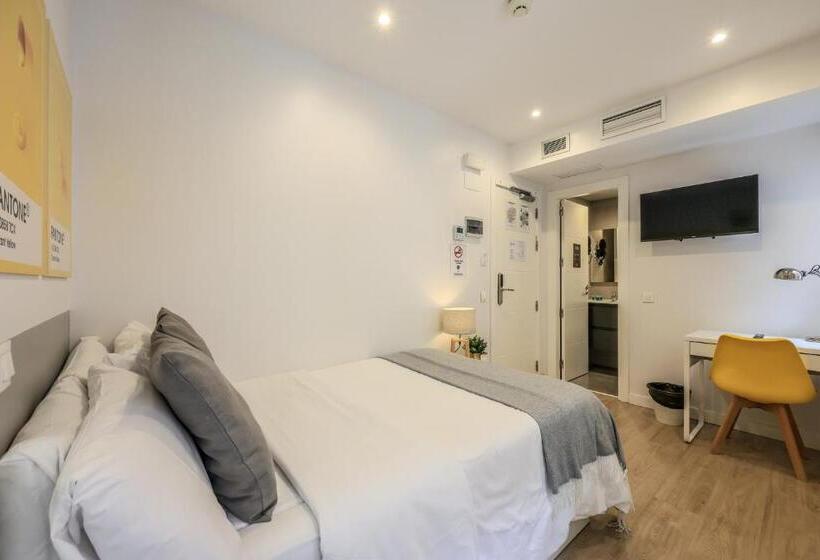 پانسیون Amazinn Places Chamberi