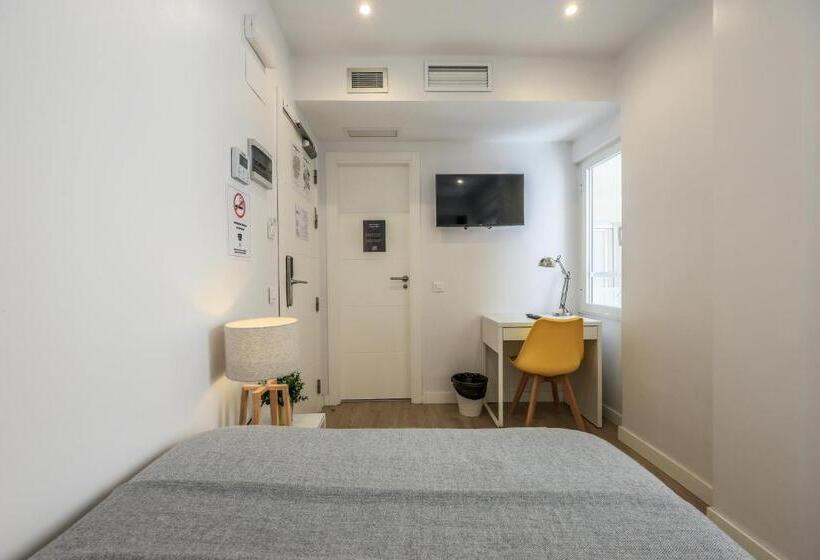 پانسیون Amazinn Places Chamberi