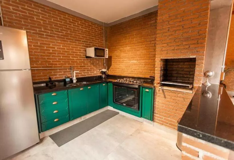 Majatalo Roteiros Adorai