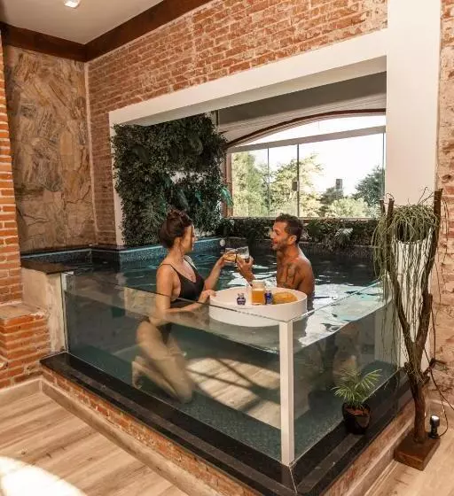 Majatalo Roteiros Adorai