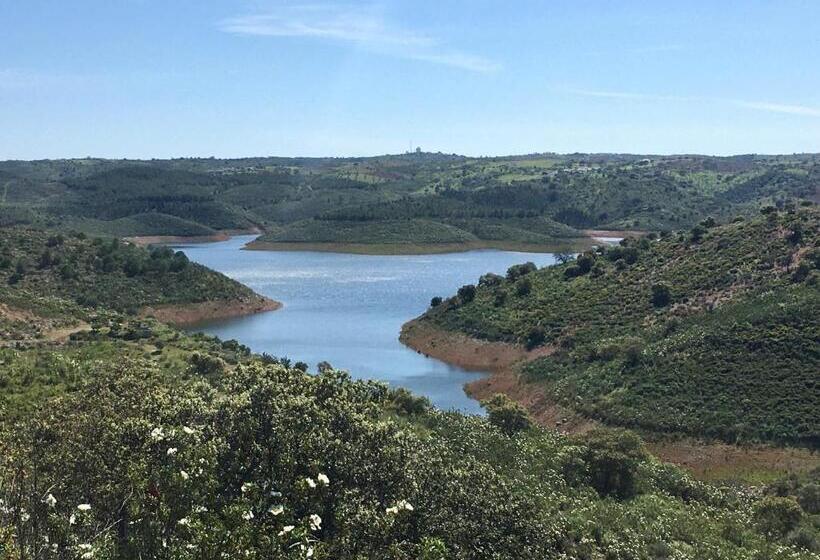 پانسیون Varandas Do Vale Furnazinhas
