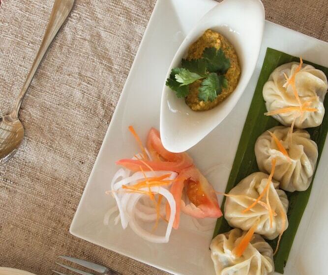 استراحتگاه Sanctuary   Chitwan National Park , Nepal