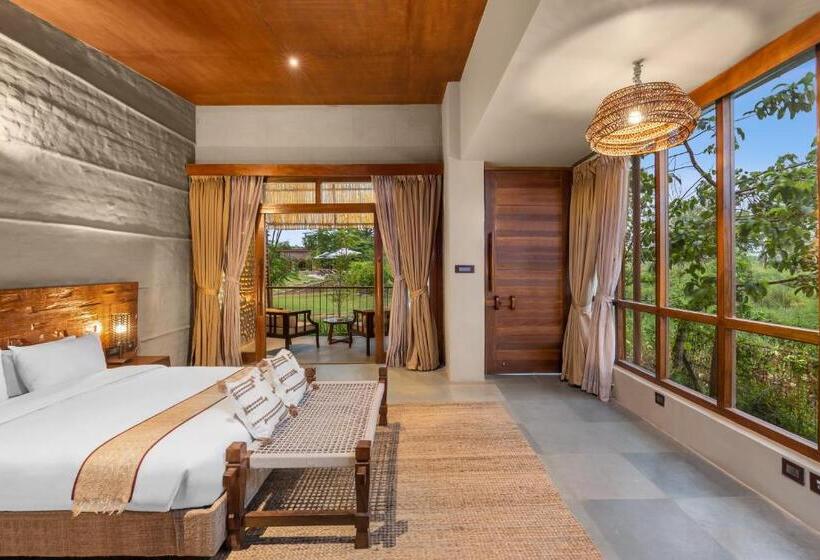 استراحتگاه Sanctuary   Chitwan National Park , Nepal