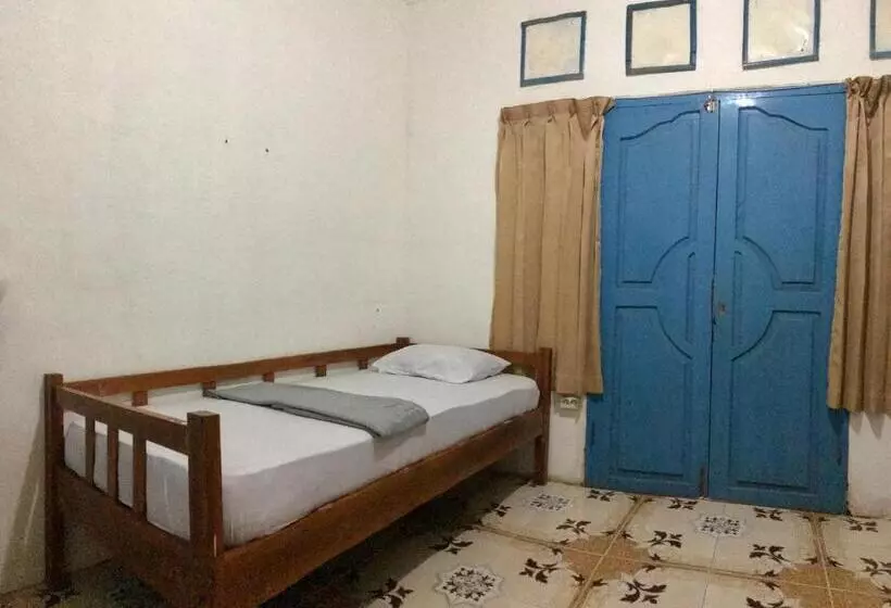 The House Hostel