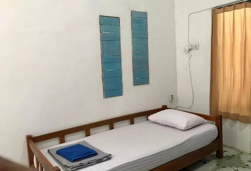 The House Hostel