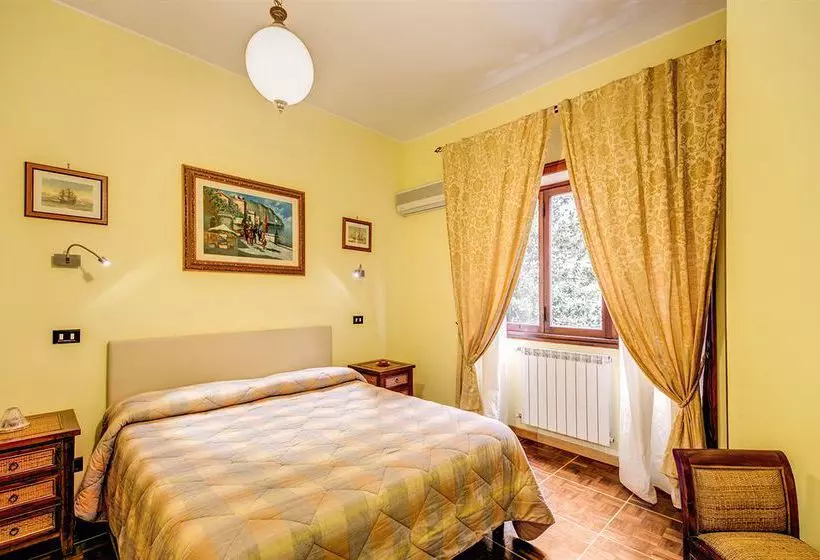 تختخواب و صبحانه Bed&Breakfast Domus Cornelia