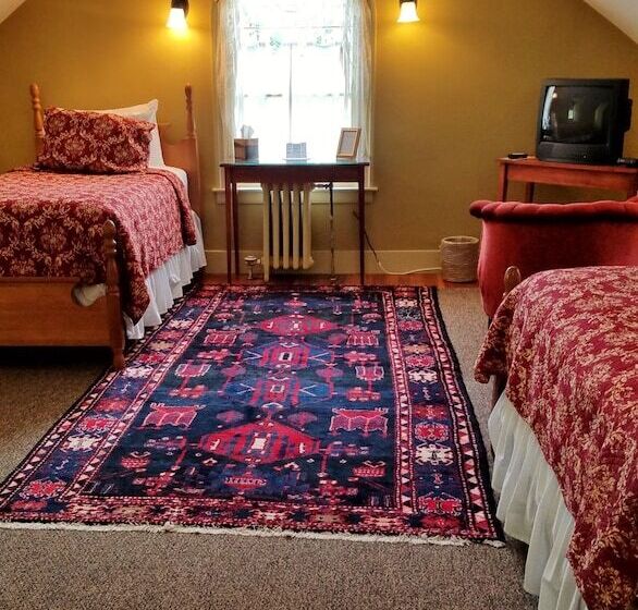 민박 Centennial House