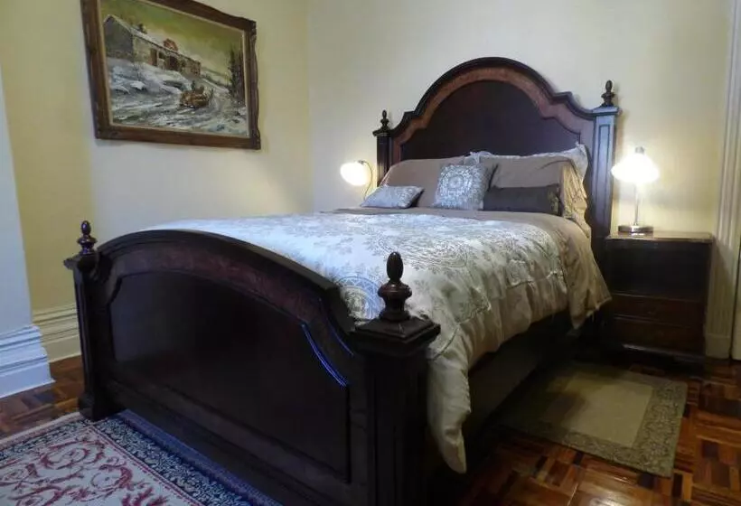 住宿加早餐  Gingerbread Manor