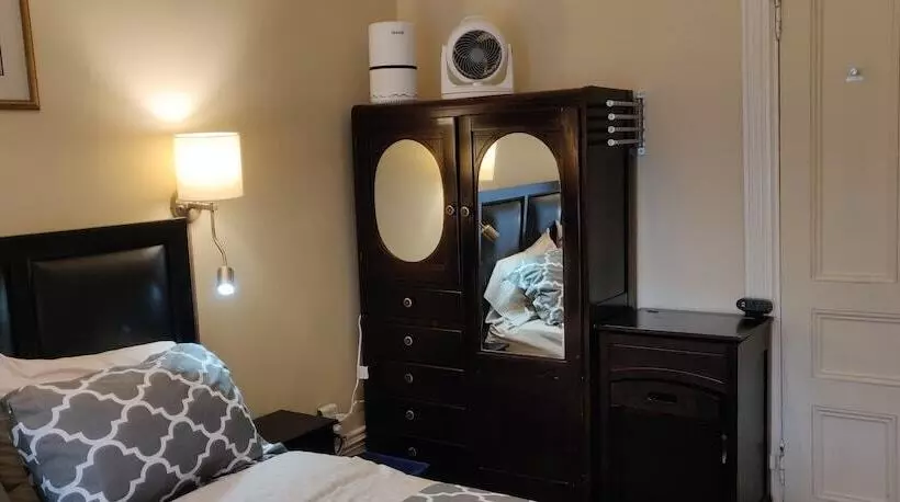 住宿加早餐  Gingerbread Manor