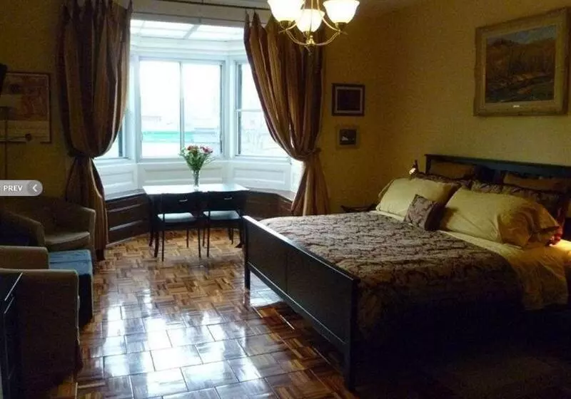 住宿加早餐  Gingerbread Manor