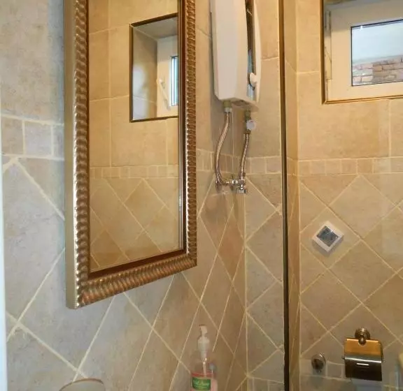 住宿加早餐  Orient Express Guest House