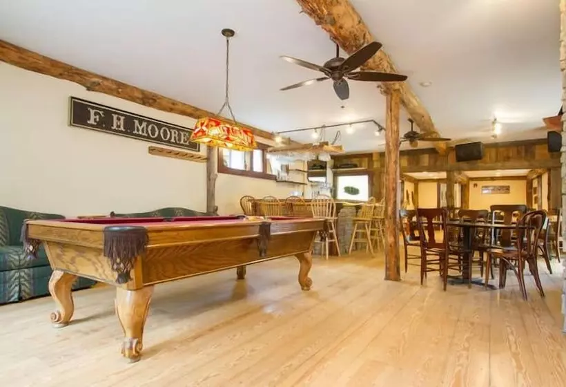 ベッドアンドブレックファースト Salt Ash Inn