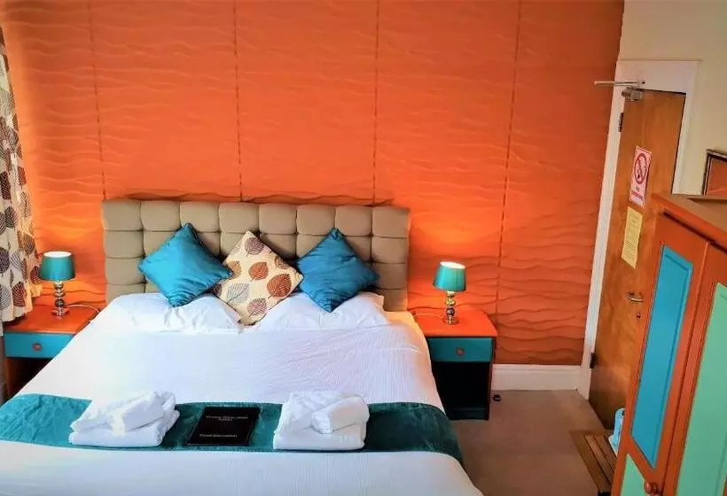 تختخواب و صبحانه Yardley Manor