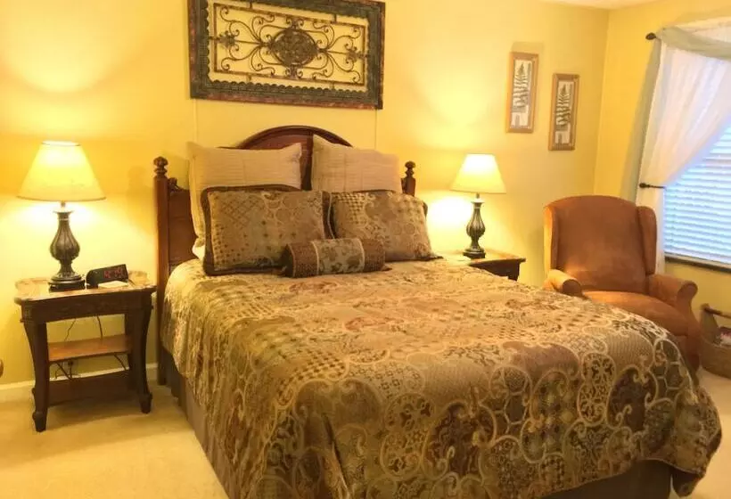 Brookside Mountain Mist Inn B&b