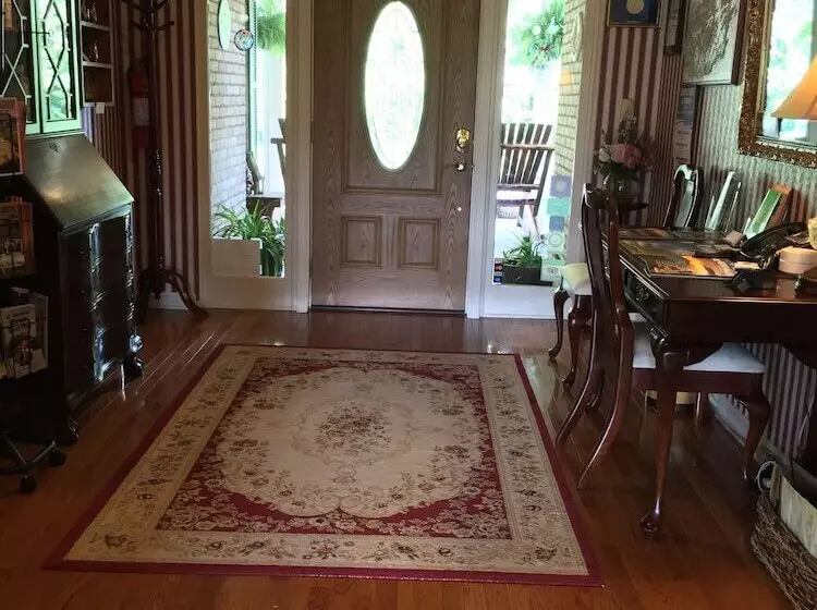 Brookside Mountain Mist Inn B&b