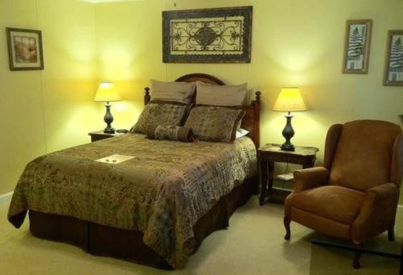 Brookside Mountain Mist Inn B&b