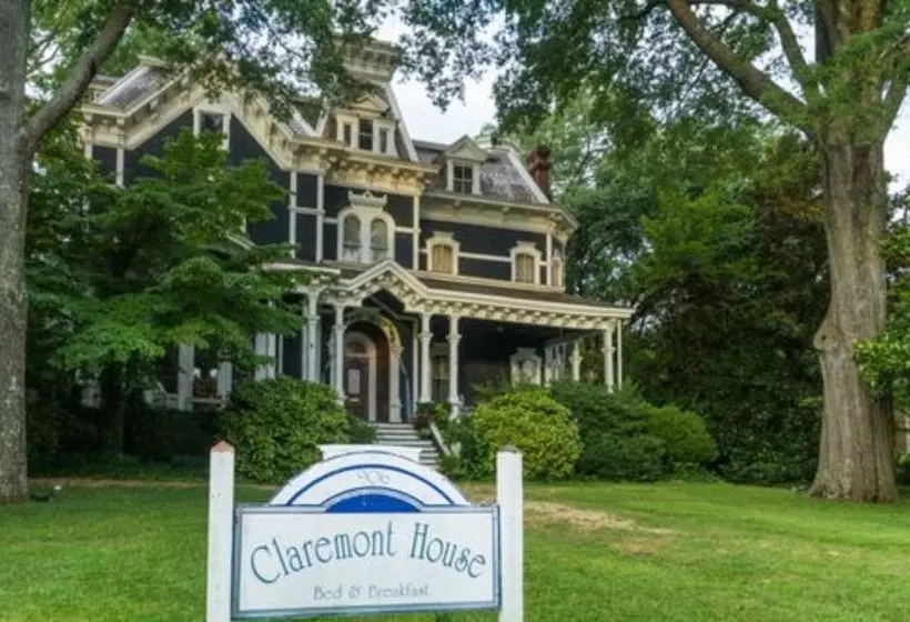 Claremont House Bed & Breakfast