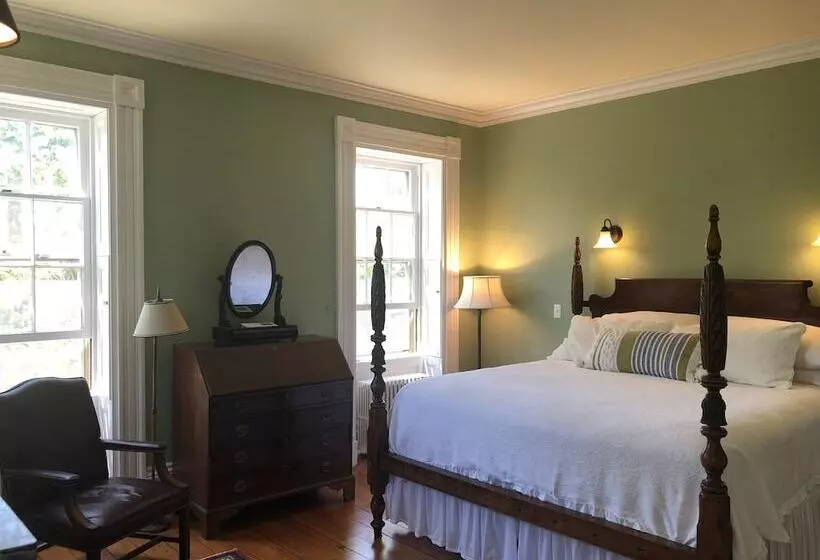 Delano Homestead Bed And Breakfast