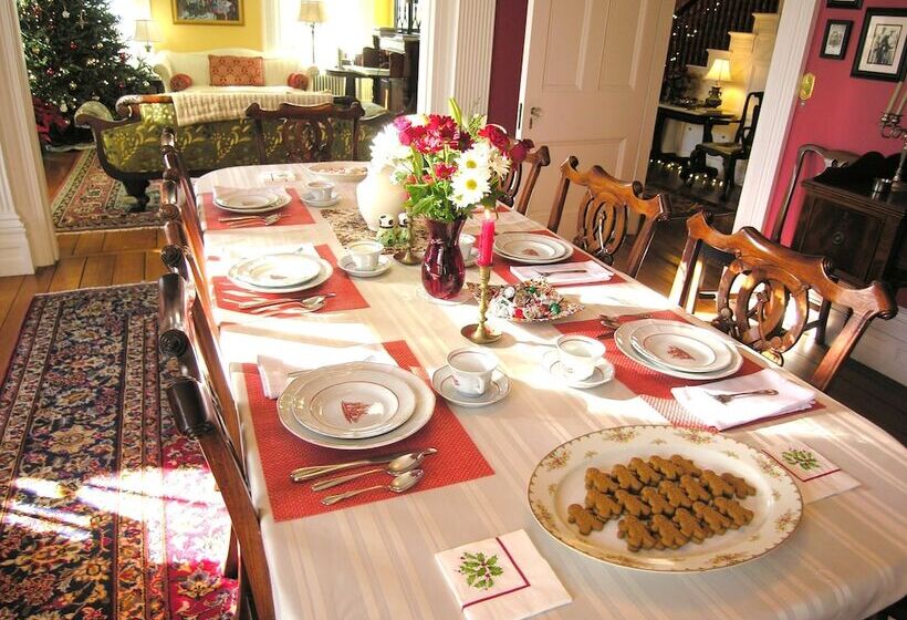 Delano Homestead Bed And Breakfast