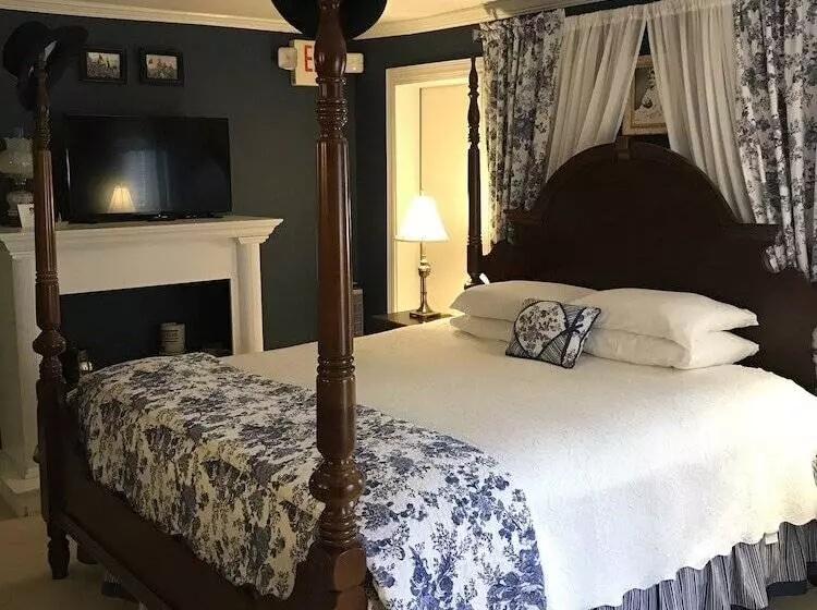 Hotelli A Williamsburg White House Inn