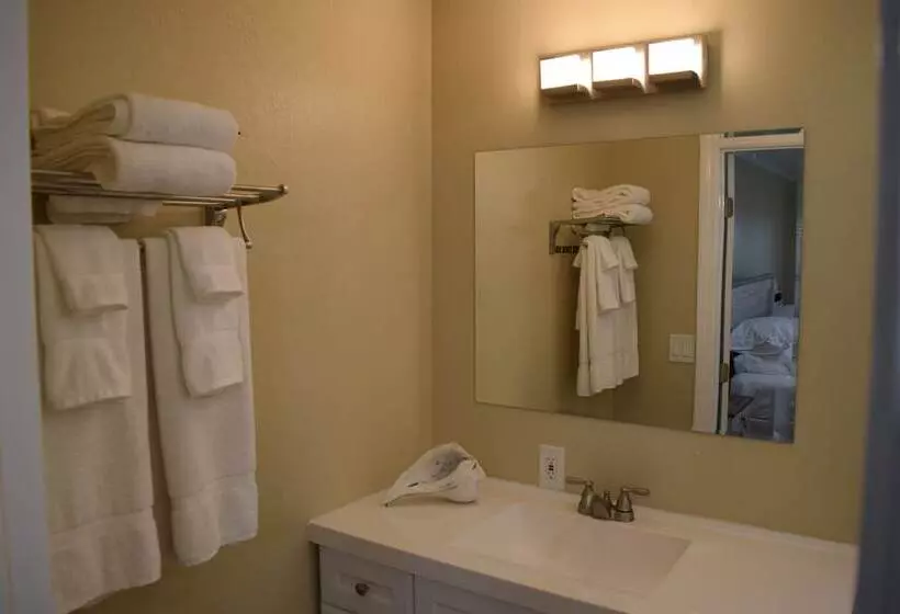 호텔 Caribbean Shores Waterfront Resort