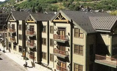 Отель Lift Lodge Condo