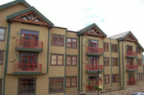 Отель Lift Lodge Condo
