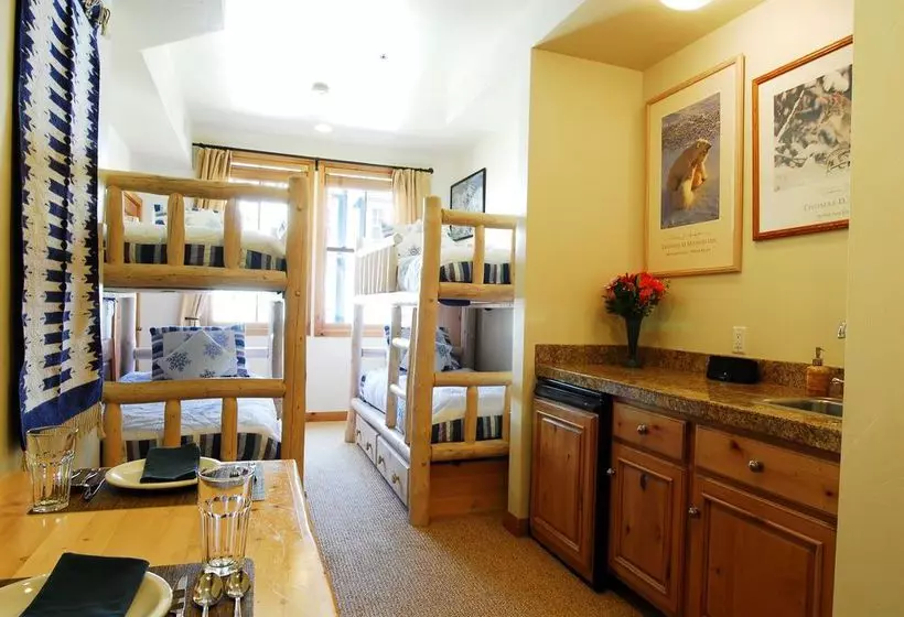 Отель Lift Lodge Condo