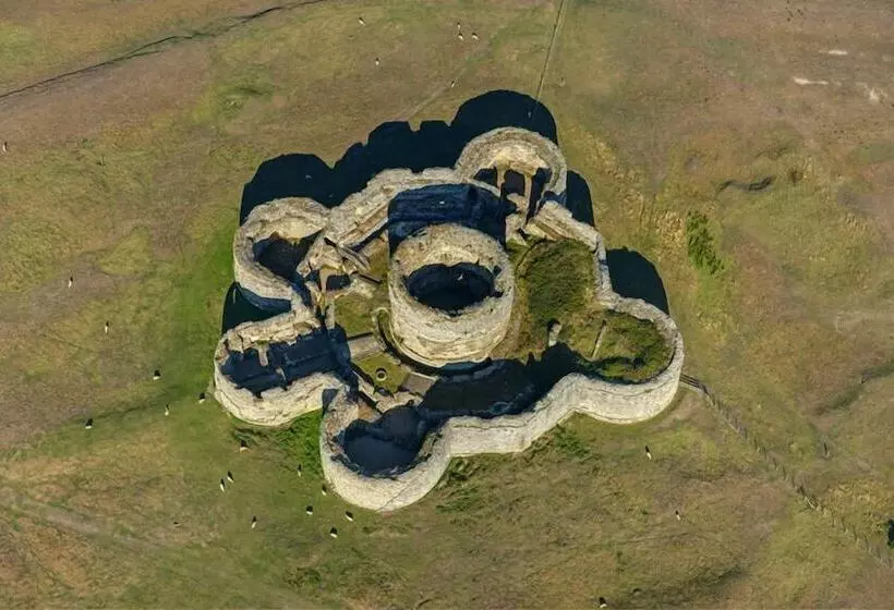 Отель Strand House