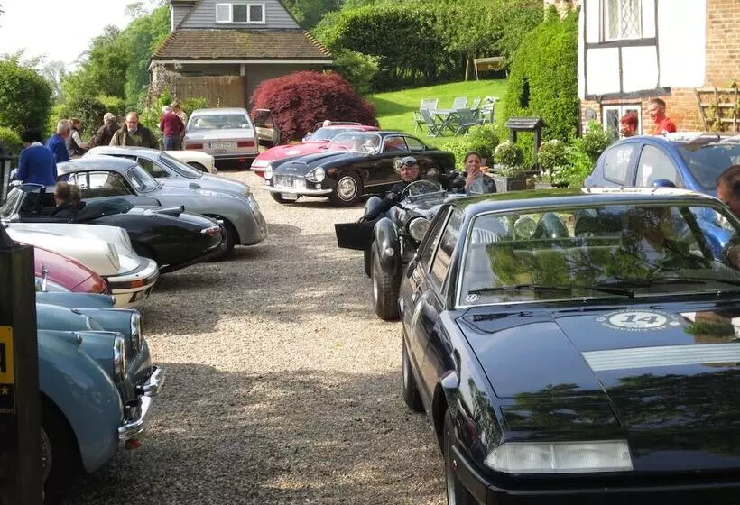 Отель Strand House