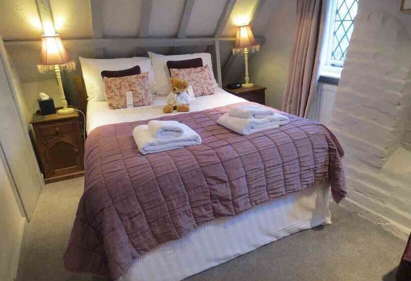 فندق Strand House