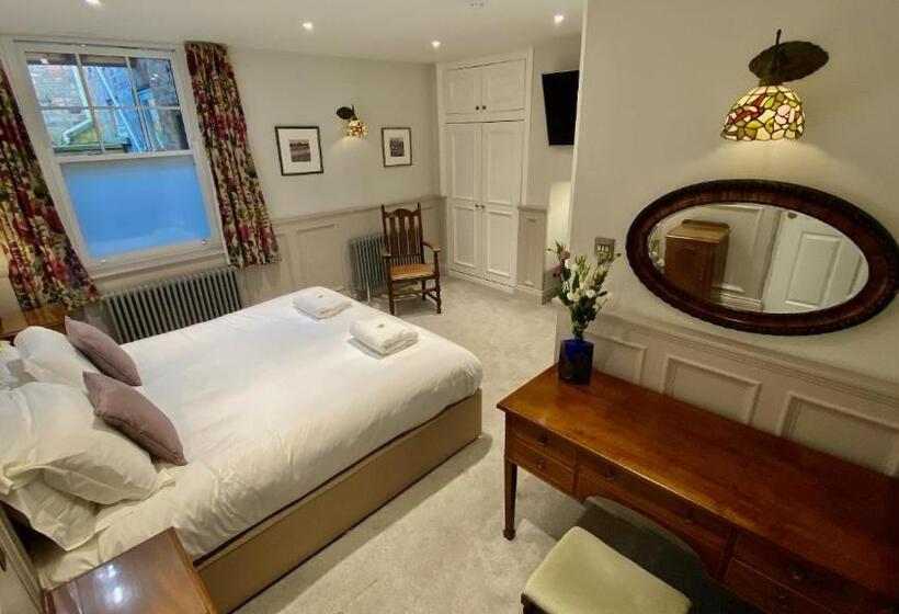 بنسيون 23 St Mary's