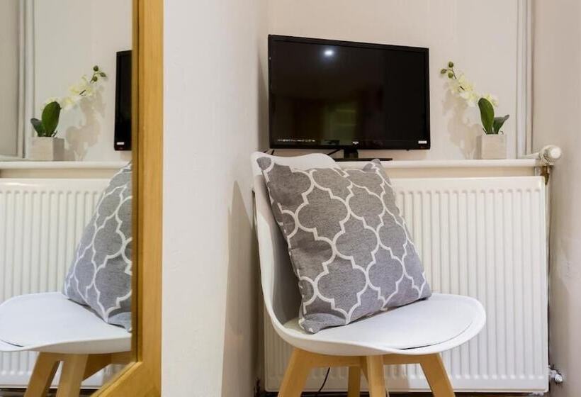 بنسيون Innit Rooms Ocean Breeze