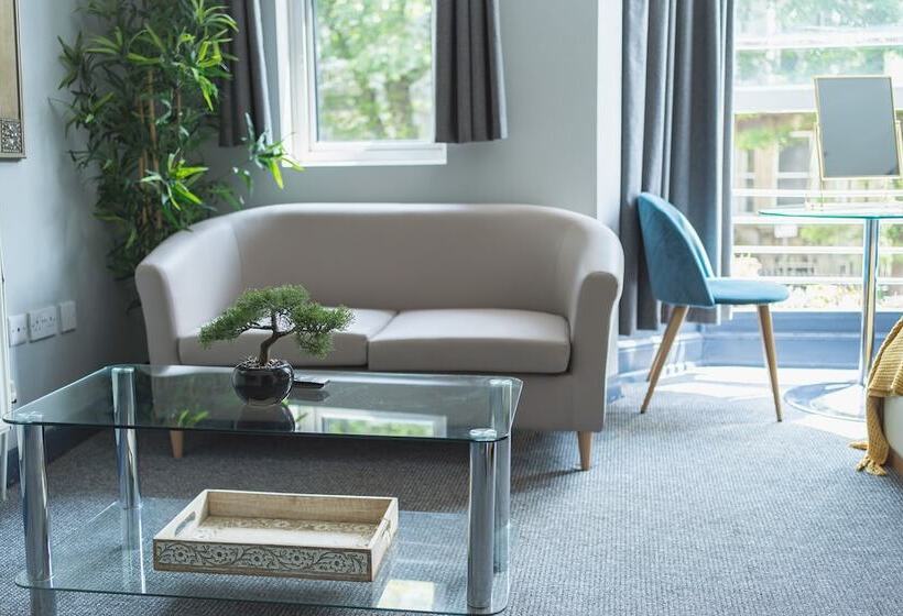 بنسيون Innit Rooms Ocean Breeze