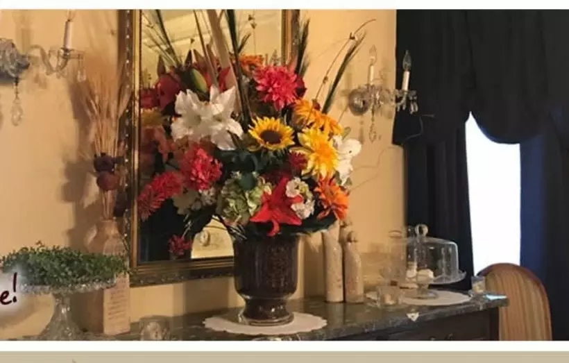 Red Bluff Cottage Bed & Breakfast