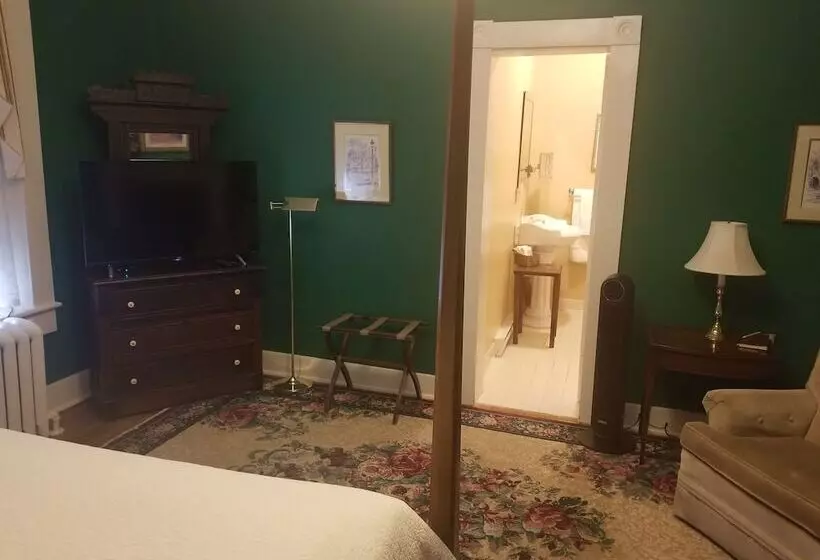 The Carriage Inn B&b