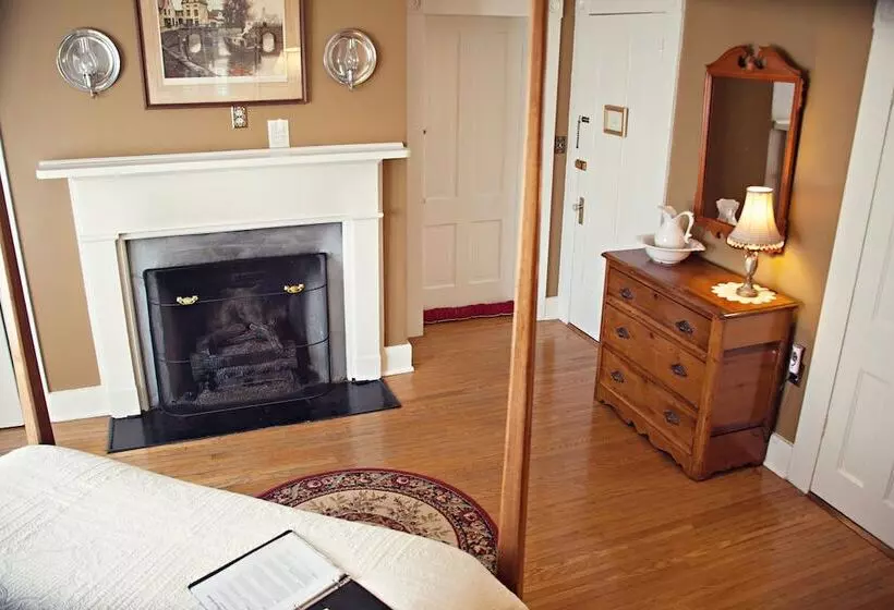 The Carriage Inn B&b