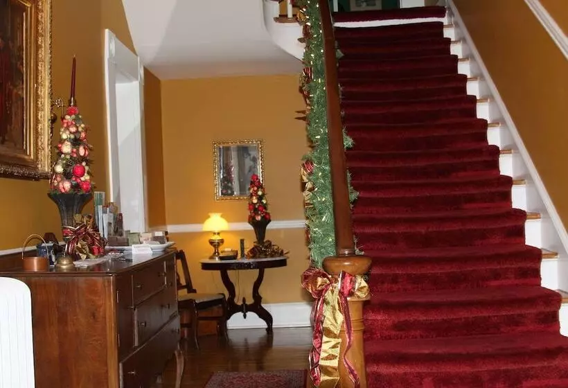 The Carriage Inn B&b